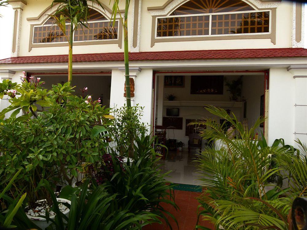 Overflow Guesthouse Siem Reap Esterno foto